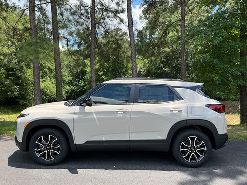 New 2026 Chevrolet TrailBlazer ACTIV w/ Convenience Package FWD image 5