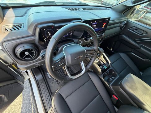 Used 2026 Chevrolet Colorado Trail Boss AWD/4WD image 16