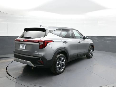 Certified 2024 Kia Seltos LX AWD/4WD image 6