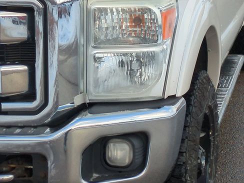 Used 2011 Ford F250 Lariat w/ Lariat Ultimate Pkg image 11