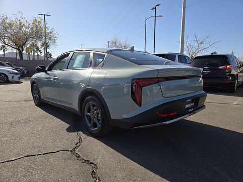 New 2026 Kia K4 LXS image 4