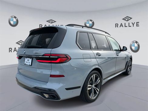 Certified 2023 BMW X7 xDrive40i w/ M Sport Package image 3