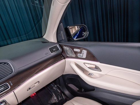 New 2026 Mercedes-Benz GLS 450 4MATIC image 25