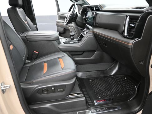 Used 2023 GMC Sierra 1500 AT4 w/ AT4 Premium Package image 25