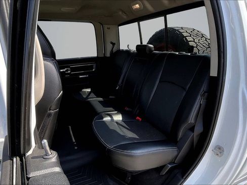 Used 2015 RAM 2500 Laramie w/ Convenience Group AWD/4WD image 25