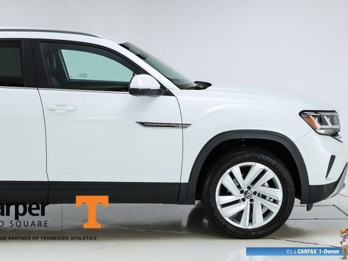 Used 2023 Volkswagen Atlas Cross Sport SE image 12