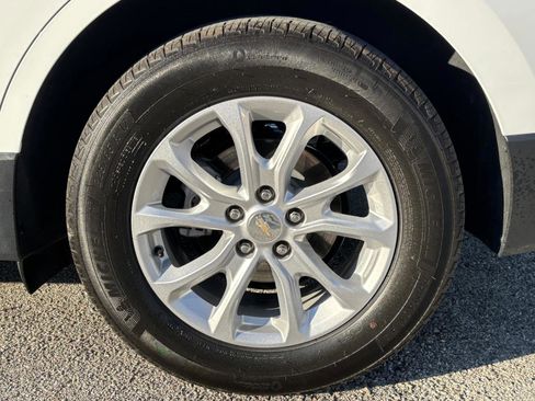 Used 2020 Chevrolet Equinox LS w/ LS Convenience Package image 42