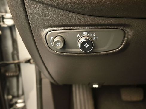 Used 2023 Chevrolet Equinox LS FWD image 31