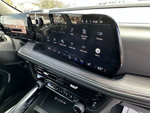 Used 2025 Chevrolet Tahoe Z71 image 13