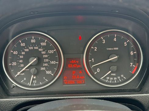 Used 2011 BMW 328i xDrive Sedan AWD/4WD image 23