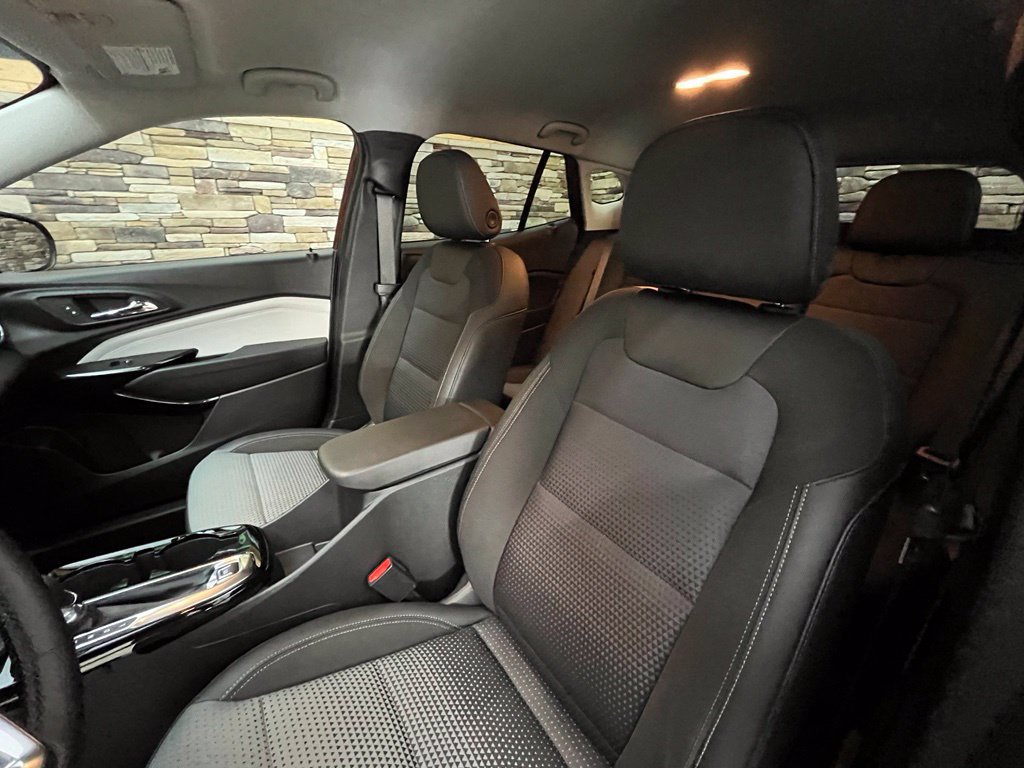 Used 2024 Chevrolet Trax LT w/ Driver Confidence Package FWD image 21