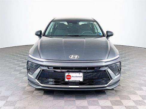 Certified 2025 Hyundai Sonata SE FWD image 2