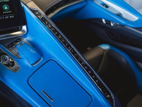 Used 2021 Chevrolet Corvette Stingray Premium Cpe w/ Z51 Performance Package image 25