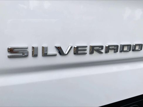 Used 2024 Chevrolet Silverado 1500 RST w/ Z71 Off-Road Package image 31