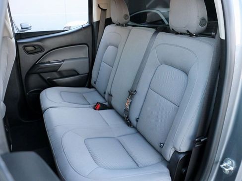 Used 2022 Chevrolet Colorado W/T w/ Custom Special Edition image 18