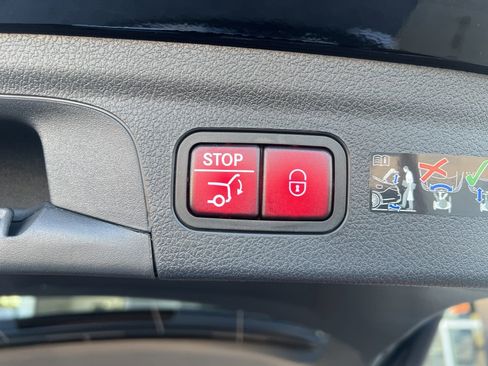 Certified 2025 Mercedes-Benz GLE 350 4MATIC image 15