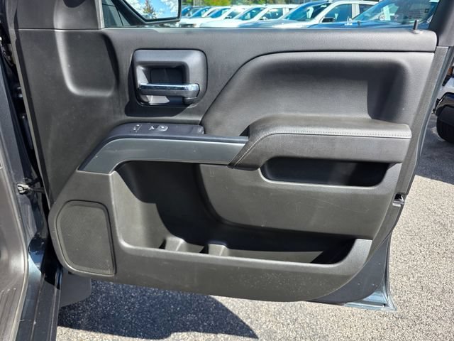 Used 2018 Chevrolet Silverado 1500 LT w/ All Star Edition AWD/4WD image 9