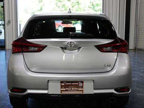 Used 2017 Toyota Corolla iM FWD image 4