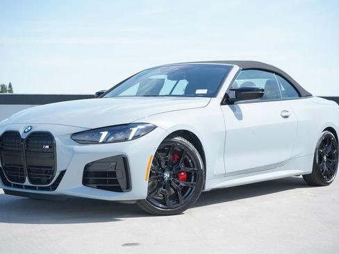 New 2026 BMW M440i Convertible w/ Premium Package image 2