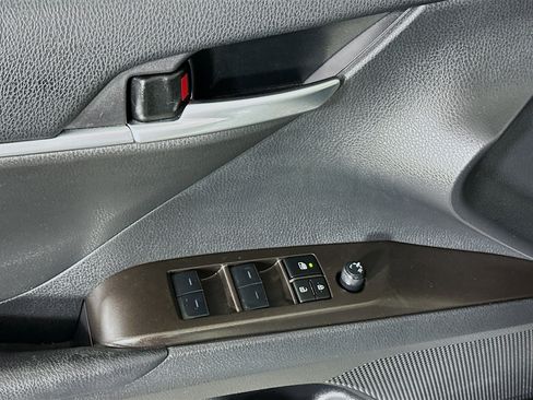 Used 2024 Toyota Camry SE image 14