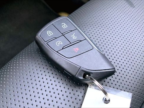 Certified 2025 Buick Envision Preferred AWD/4WD image 15