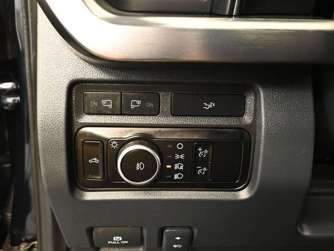 Used 2023 Ford F250 Lariat w/ FX4 Off-Road Package image 34