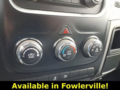 Used 2017 RAM 1500 ST w/ SXT Appearance Group image 19