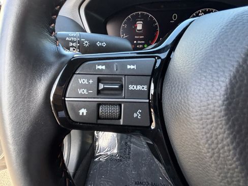Used 2025 Honda HR-V Sport image 25