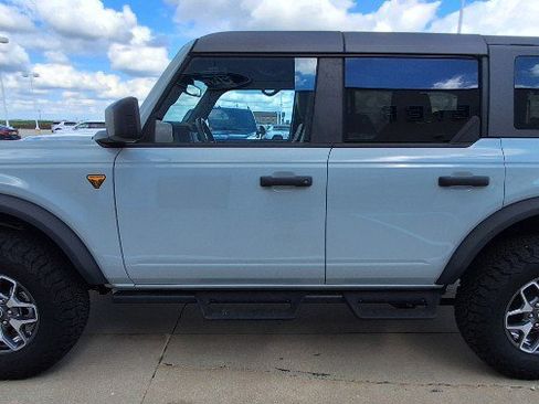 Used 2024 Ford Bronco Badlands AWD/4WD image 5