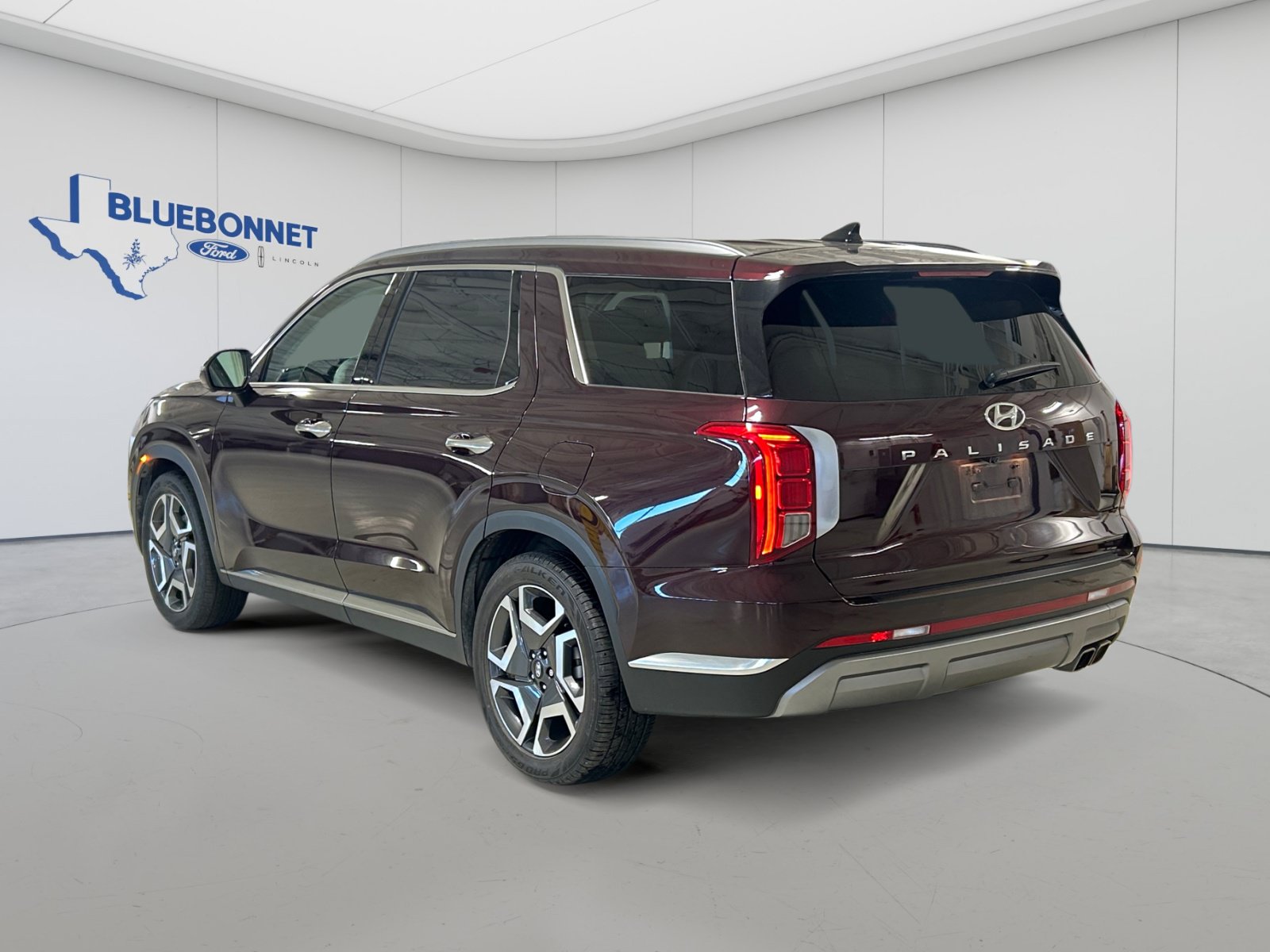 Used 2023 Hyundai Palisade Limited FWD image 5