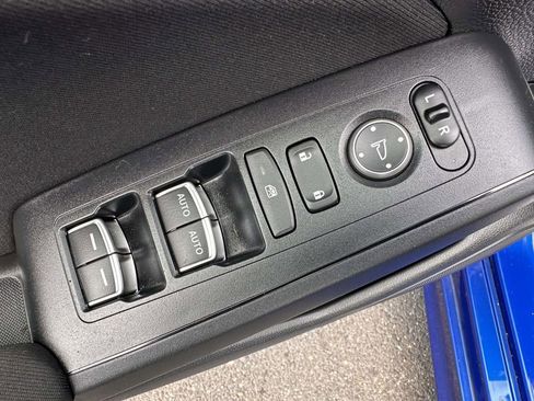 Used 2023 Honda Civic Sport image 9