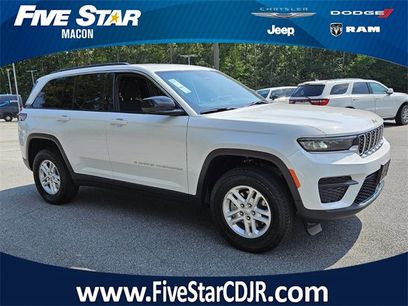 New 2025 Jeep Grand Cherokee Laredo w/ Luxury Tech Group I