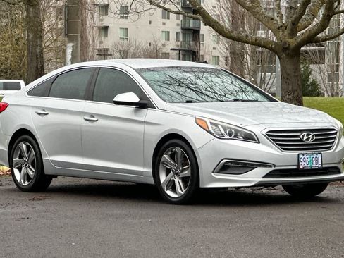 Used 2015 Hyundai Sonata SE image 9