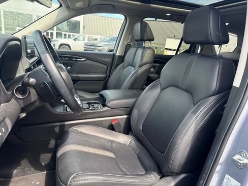 Used 2025 Honda Pilot Touring image 15
