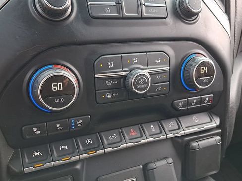Used 2019 Chevrolet Silverado 1500 LTZ w/ LTZ Premium Package AWD/4WD image 15