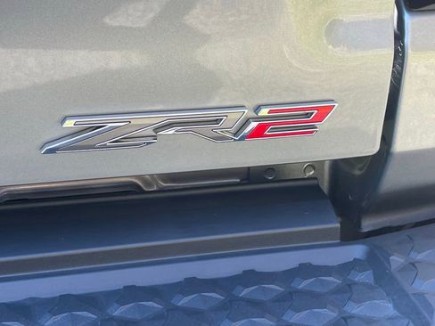 Used 2025 Chevrolet Colorado ZR2 w/ Technology Package image 23