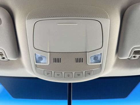 Used 2018 Ford Edge SEL w/ Equipment Group 201A AWD/4WD image 33