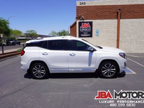 Used 2020 GMC Terrain Denali w/ Denali Premium Package FWD image 86