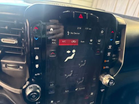 Used 2020 RAM 1500 Big Horn AWD/4WD image 27