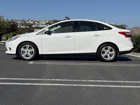 Used 2014 Ford Focus SE image 4