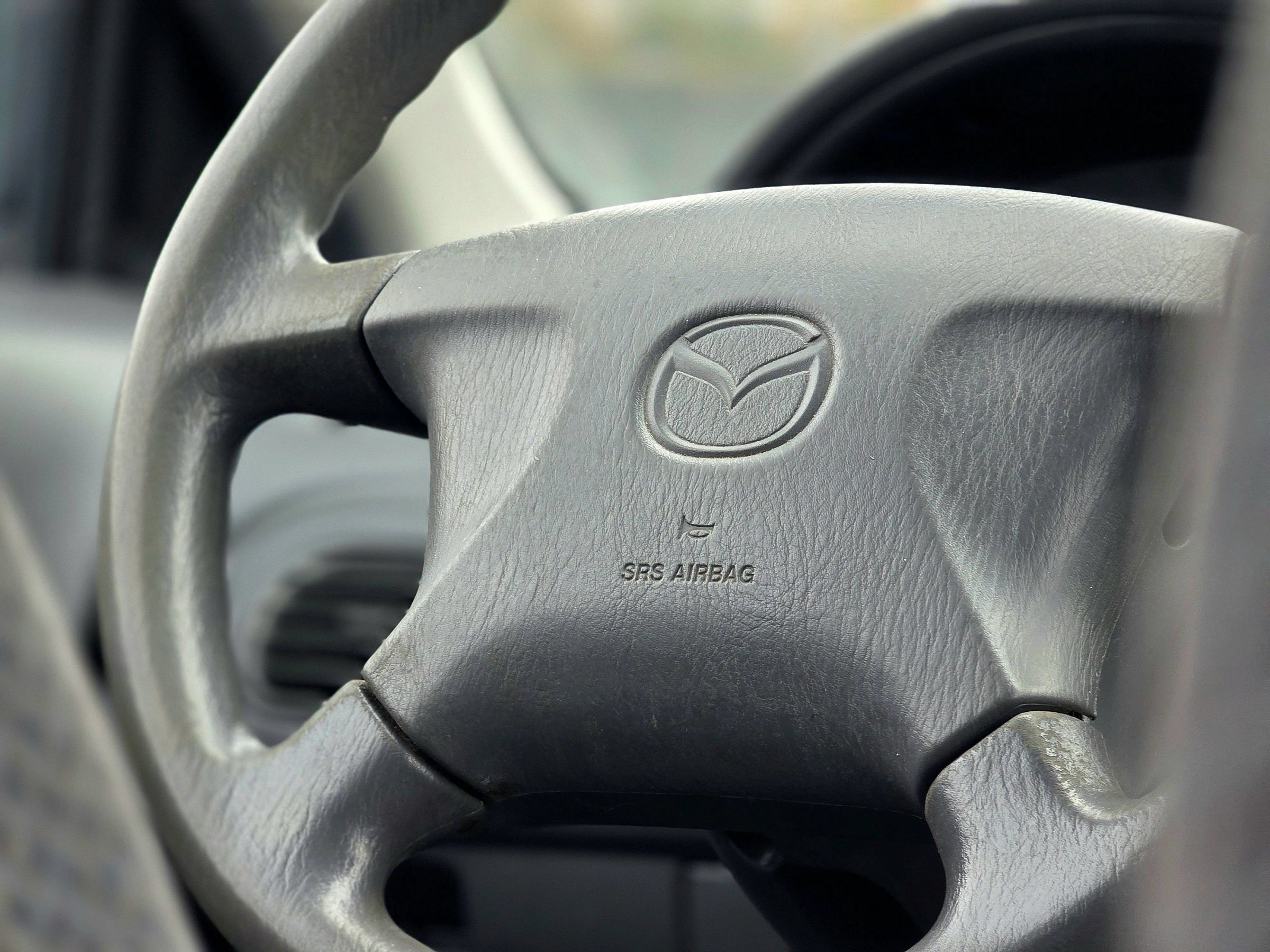 Used 1999 MAZDA Protege FWD image 19