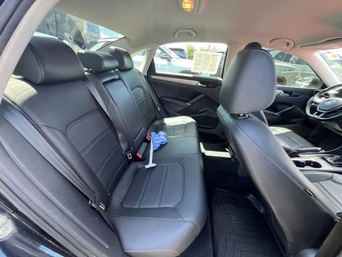 Used 2020 Volkswagen Passat 2.0T SE FWD image 26