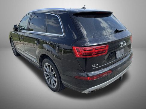 Used 2018 Audi Q7 3.0T Prestige AWD/4WD image 3