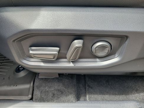 New 2026 Toyota Tundra SR5 AWD/4WD image 17