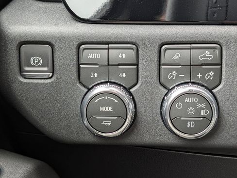 New 2026 GMC Sierra 1500 Elevation w/ Elevation Premium Package AWD/4WD image 39