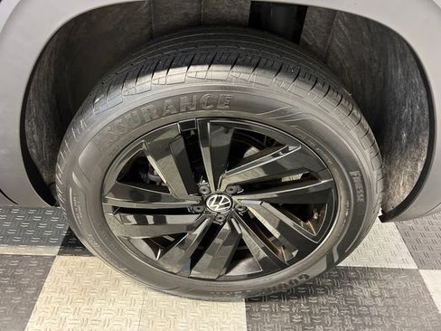 Certified 2023 Volkswagen Atlas Cross Sport SE w/ Black Wheel Package FWD image 16