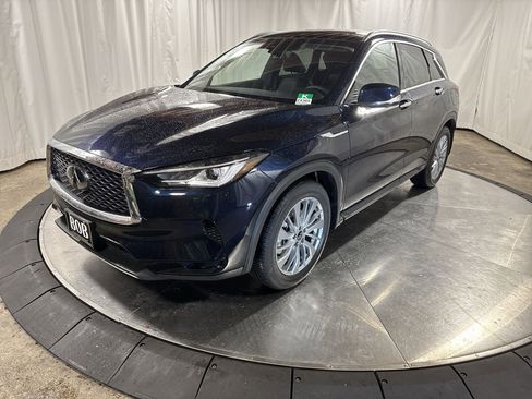 New 2025 INFINITI QX50 Luxe image 1