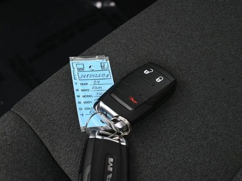 Used 2024 RAM 3500 Tradesman image 18