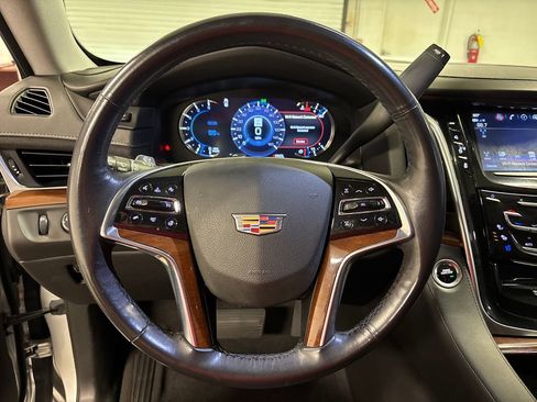 Used 2020 Cadillac Escalade Premium Luxury AWD/4WD image 42