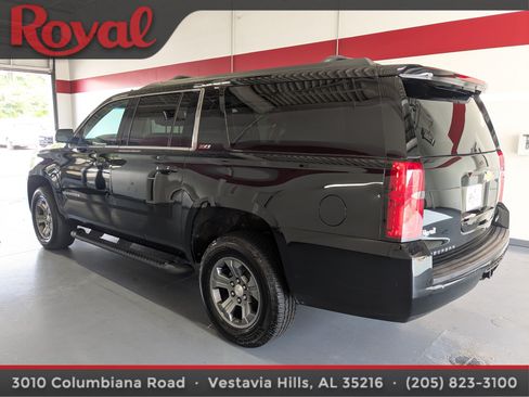 Used 2018 Chevrolet Suburban LT AWD/4WD image 2